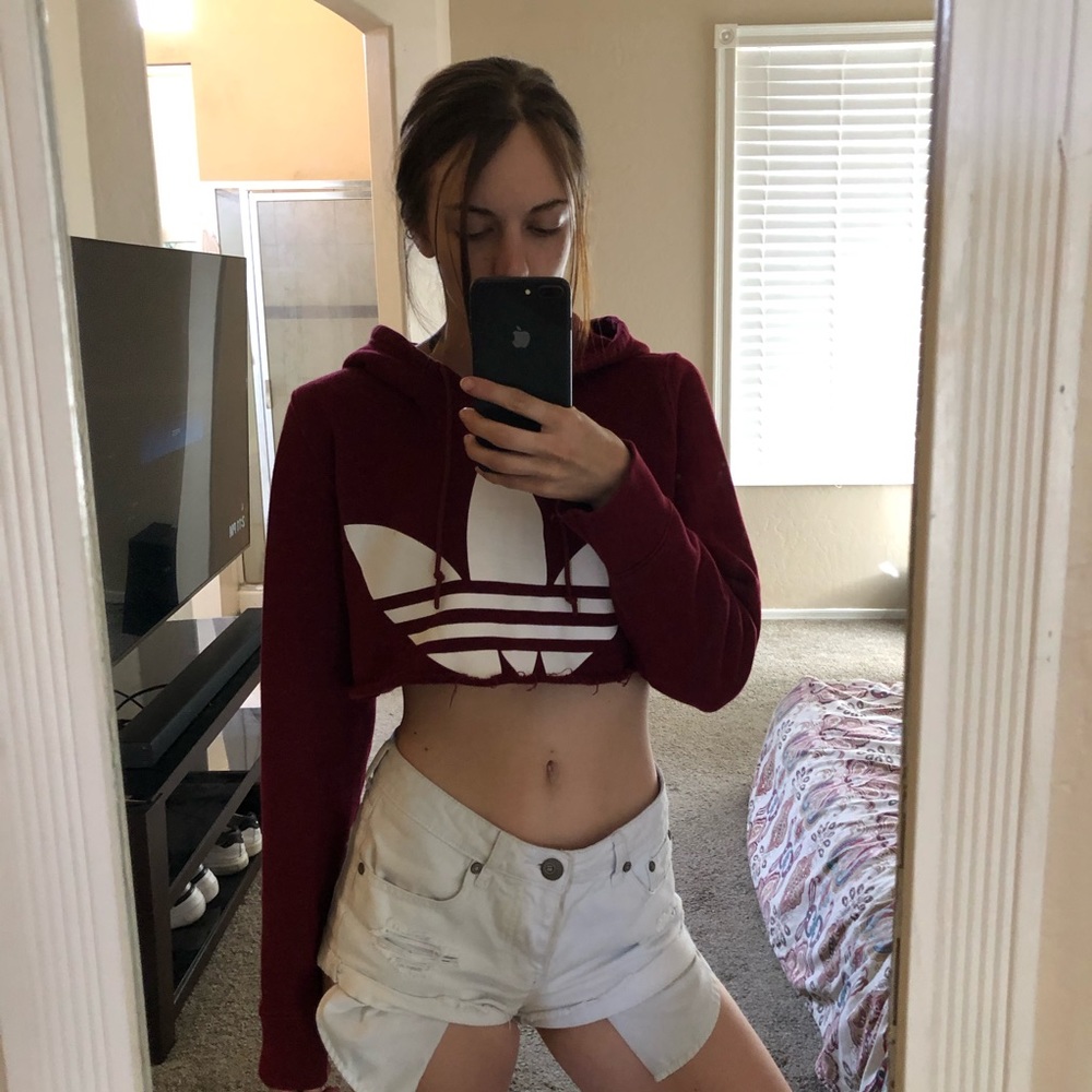 🖤CROPPED ADIDAS HOODIE - Picture 2 of 2